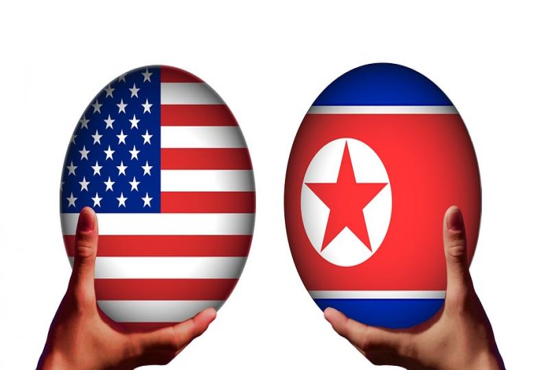 محادثات محتملة بين الولايات المتحدة وكوريا الشمالية حول السلاح النووي